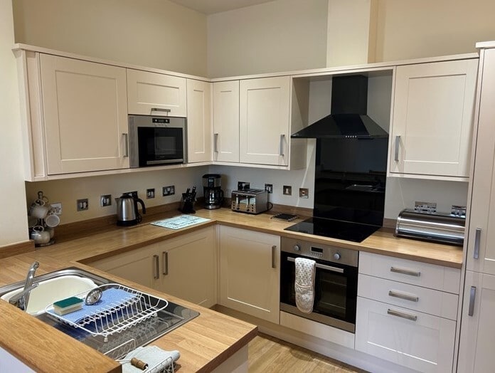 30 Station St, Keswick for sale - Interior Photo - Image 2 of 5