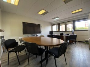 Office in Ivry-sur-Seine for lease Interior Photo- Image 2 of 9