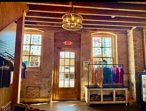 339 Canal Park Dr, Duluth, MN for lease Building Photo- Image 1 of 13