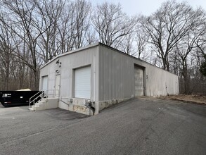 171 Service Ave, Warwick, RI for lease Building Photo- Image 2 of 4