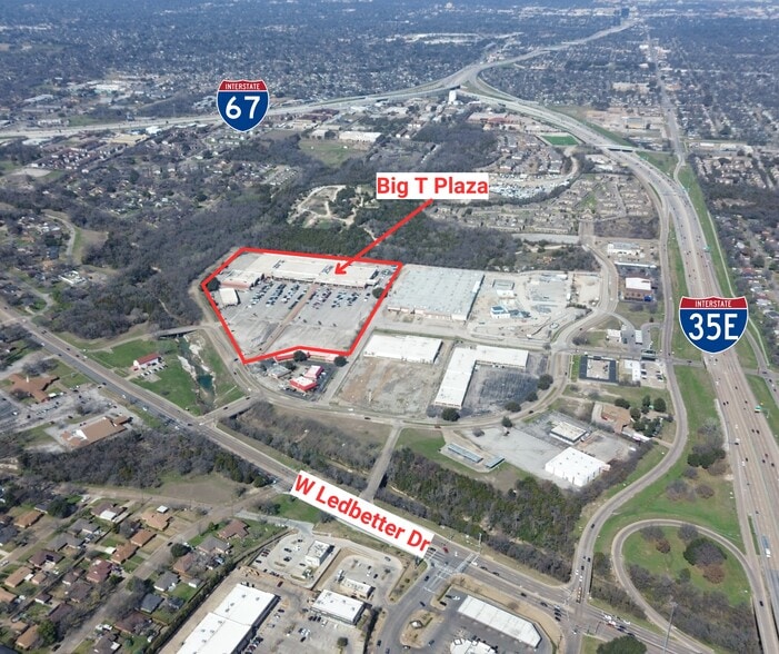 4515 Village Fair Dr, Dallas, TX for sale - Building Photo - Image 2 of 7