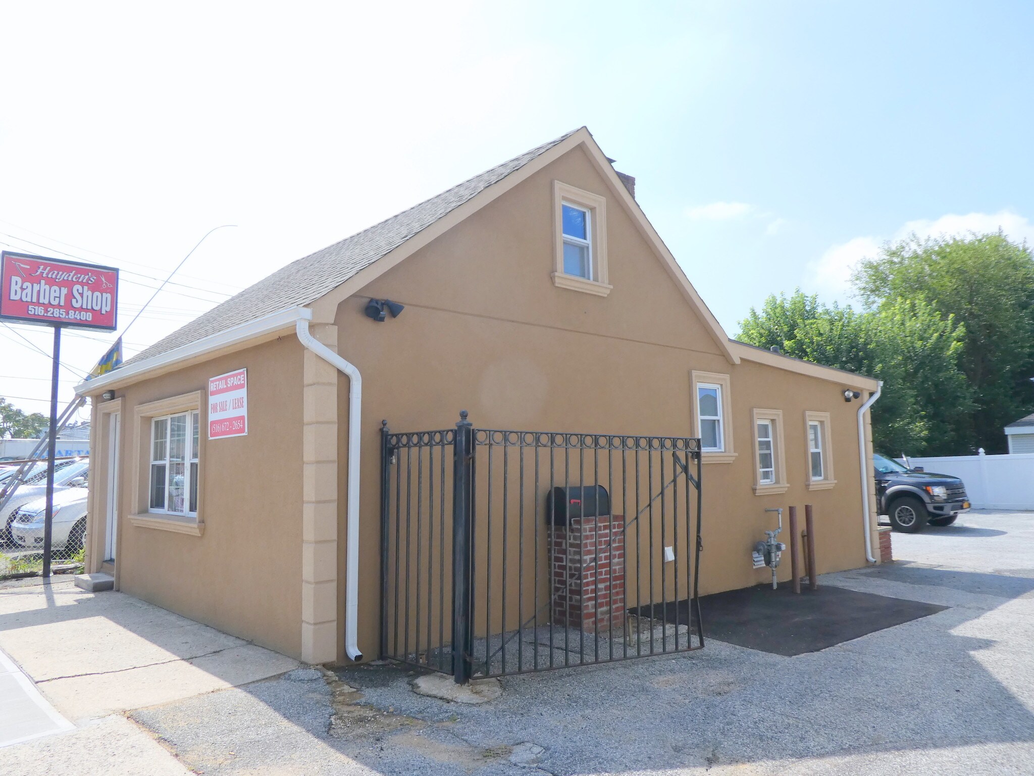 790 W Merrick Rd, Valley Stream, NY for sale Primary Photo- Image 1 of 1