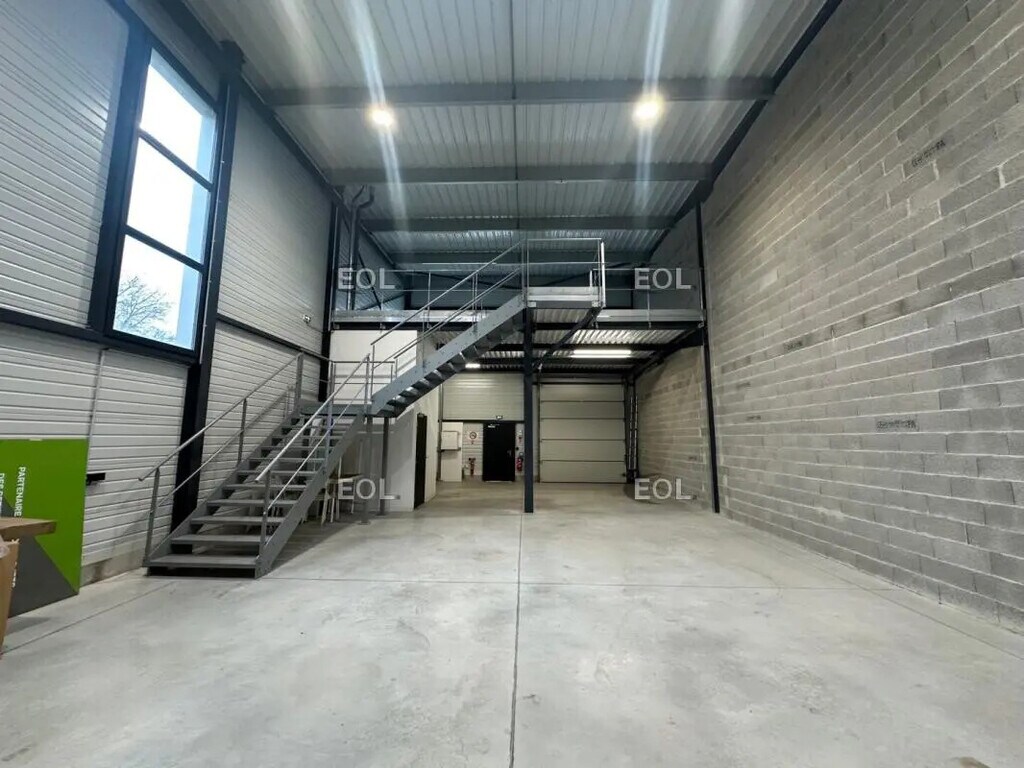 Vente Local d'activités 279 m² - Photo 1