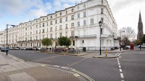 33-36 Princes Sq, London for sale - Building Photo - Image 2 of 2