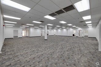 235 New York Dr, Fort Washington, PA for lease Interior Photo- Image 1 of 13