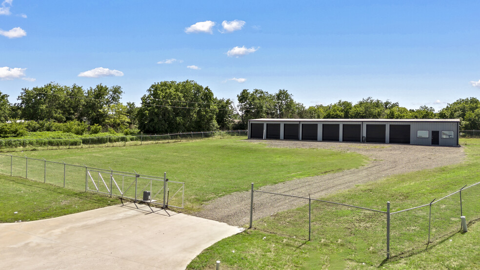 9259 Hwy 290 E Hwy, Chappell Hill, TX for sale - Primary Photo - Image 1 of 20