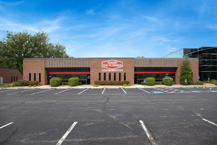 8300-8320 Nieman Rd, Lenexa, KS for lease - Building Photo - Image 3 of 8