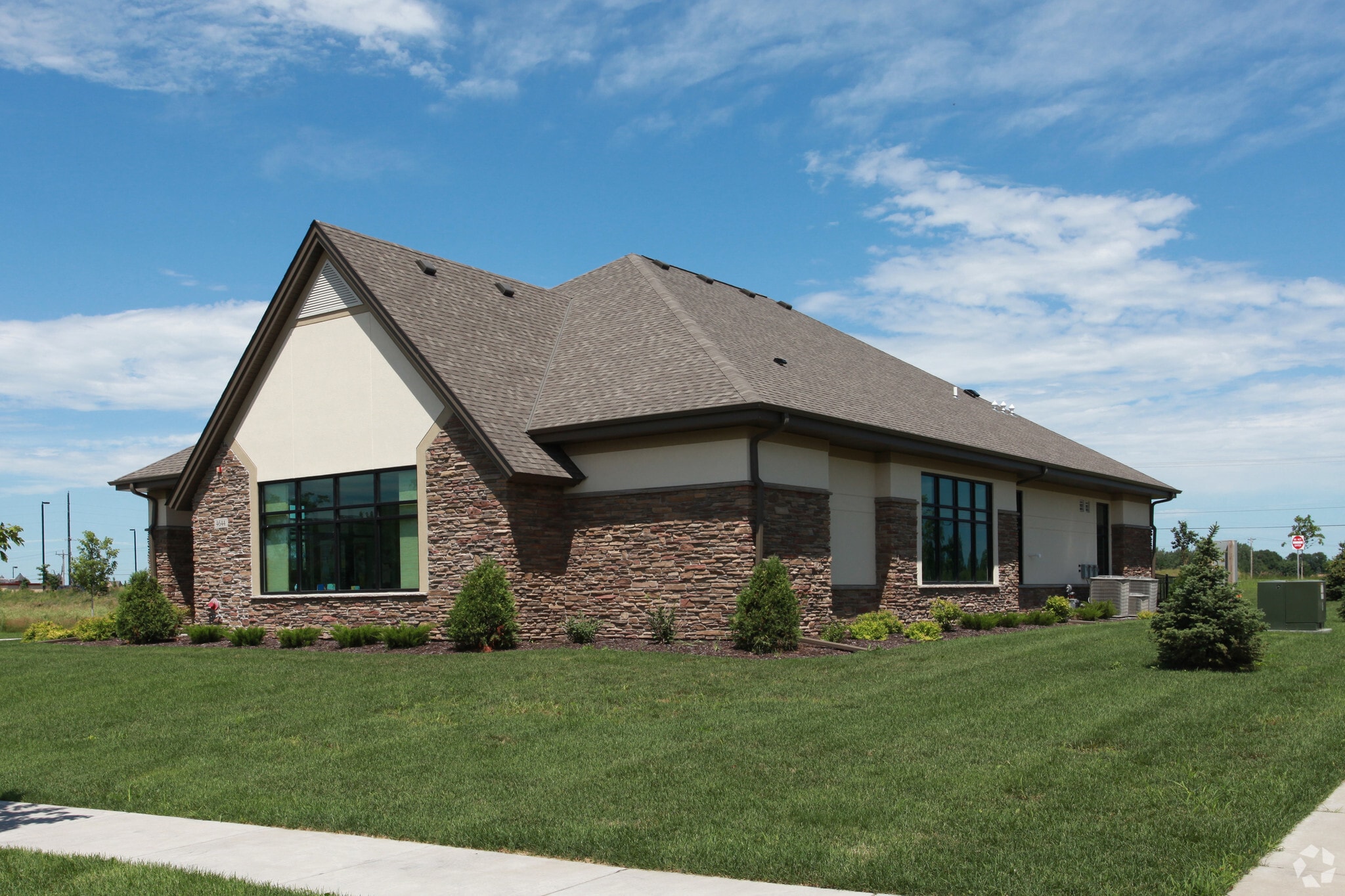 4644 Victor Path, Hugo, MN for sale Building Photo- Image 1 of 4