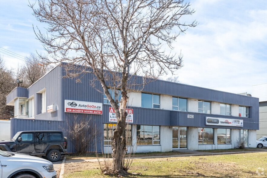 1961-1963 Rue Frank-Carrel, Québec, QC for lease - Building Photo - Image 3 of 4