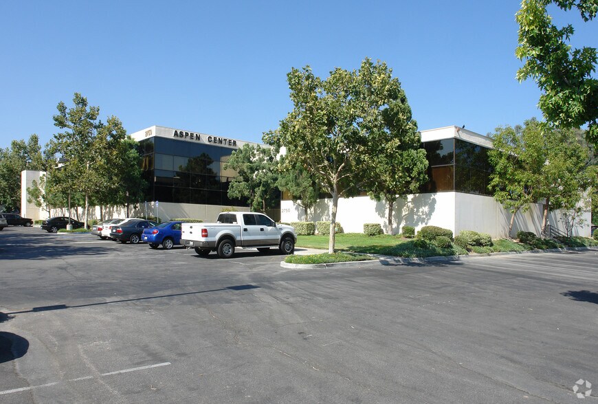 2750 Sycamore Dr, Simi Valley, CA for lease - Primary Photo - Image 1 of 2