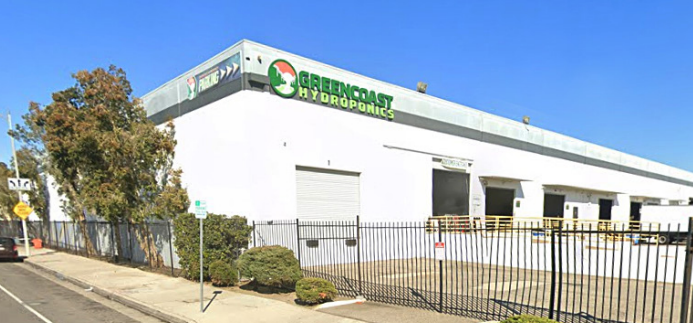 11330-11360 Sherman Way, North Hollywood, CA for lease - Primary Photo - Image 1 of 6