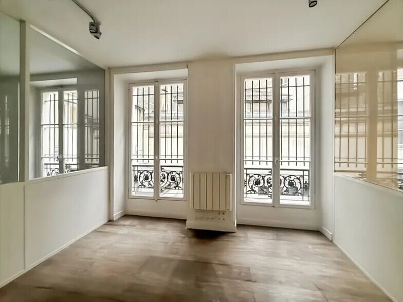 Office in Paris for lease - Building Photo - Image 3 of 6