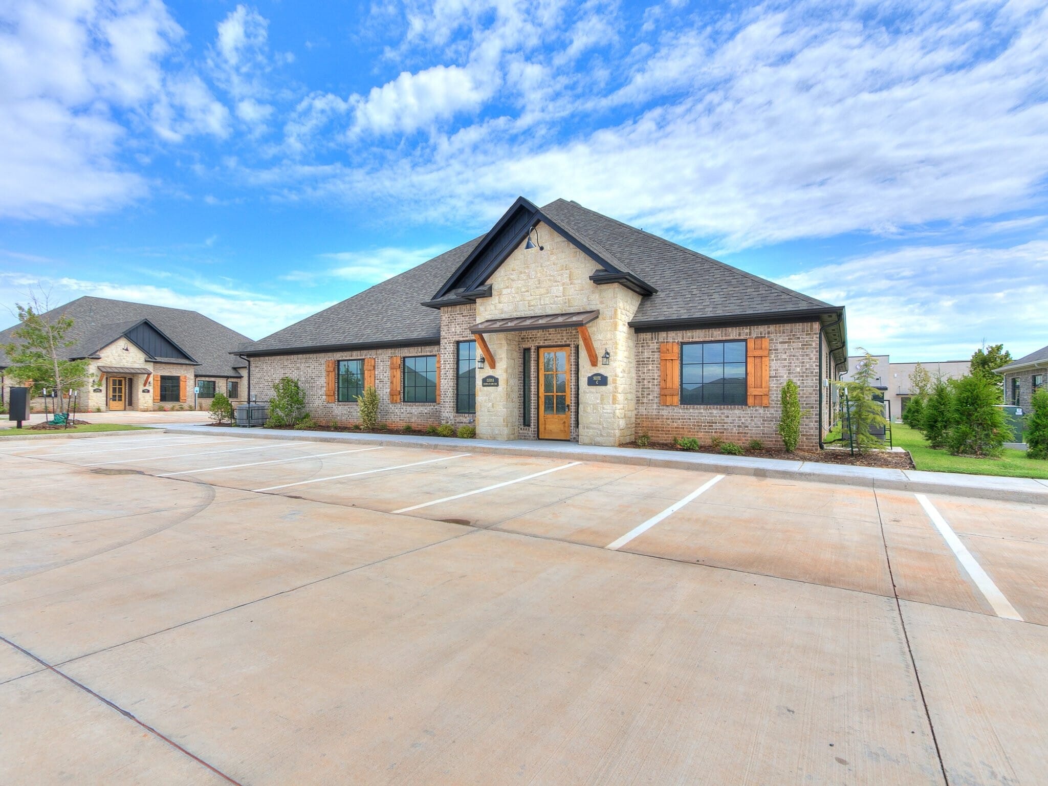 15201 Crown at Lone Oak Rd, Edmond, OK 73013 The Address Crown at