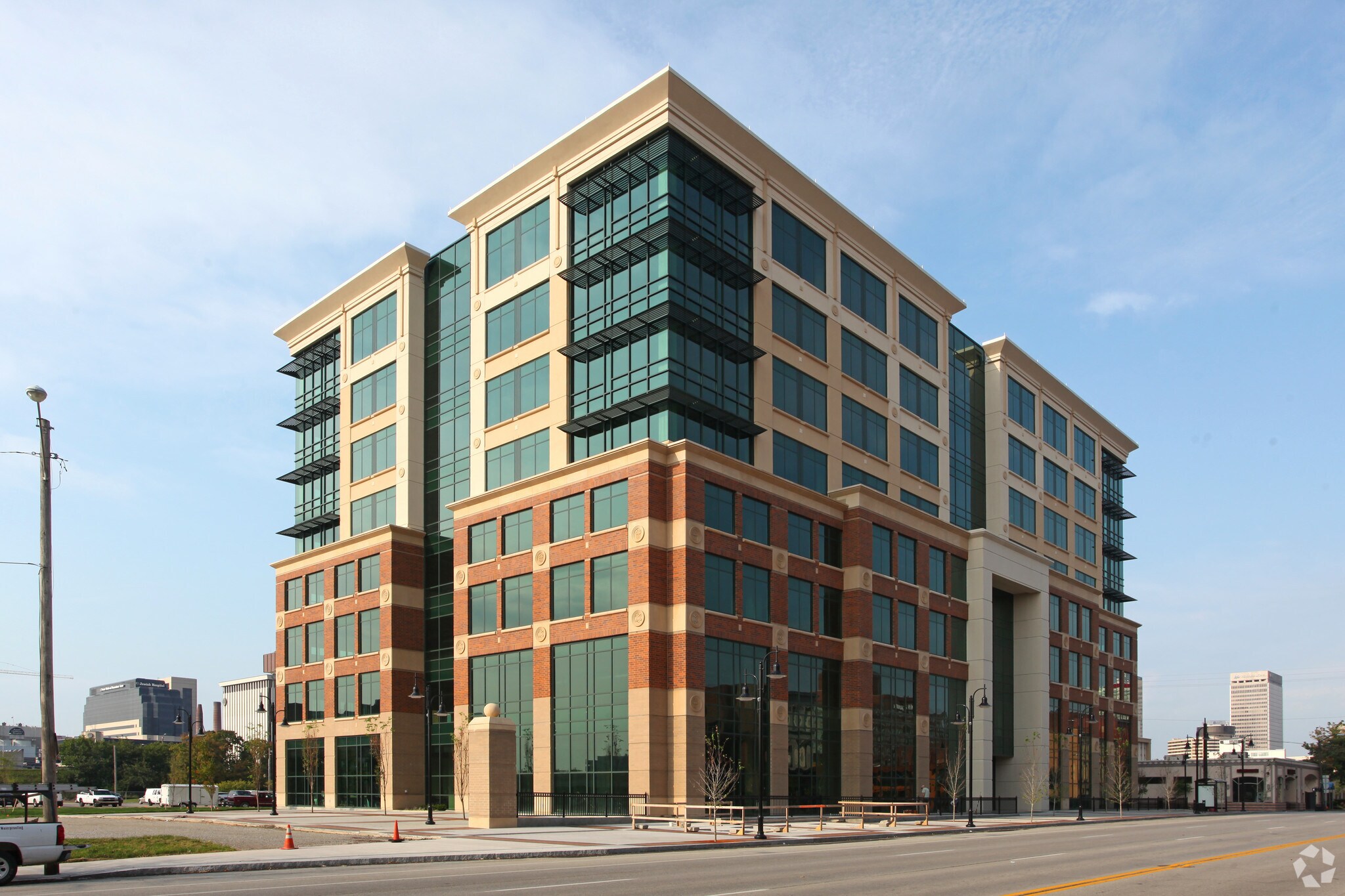 300 E Market St, Louisville, KY, 40202 Office Space For Lease