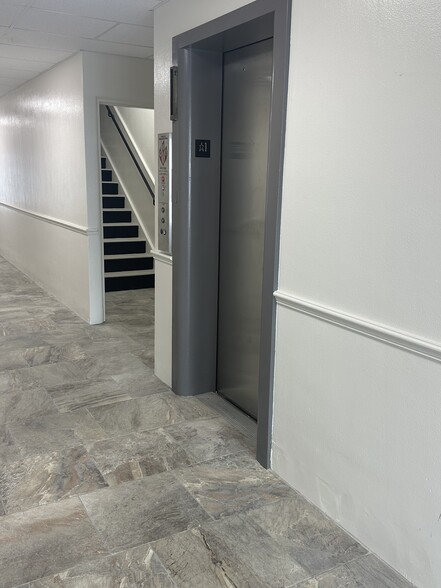 227 N Magnolia Ave, Orlando, FL for lease - Interior Photo - Image 1 of 6