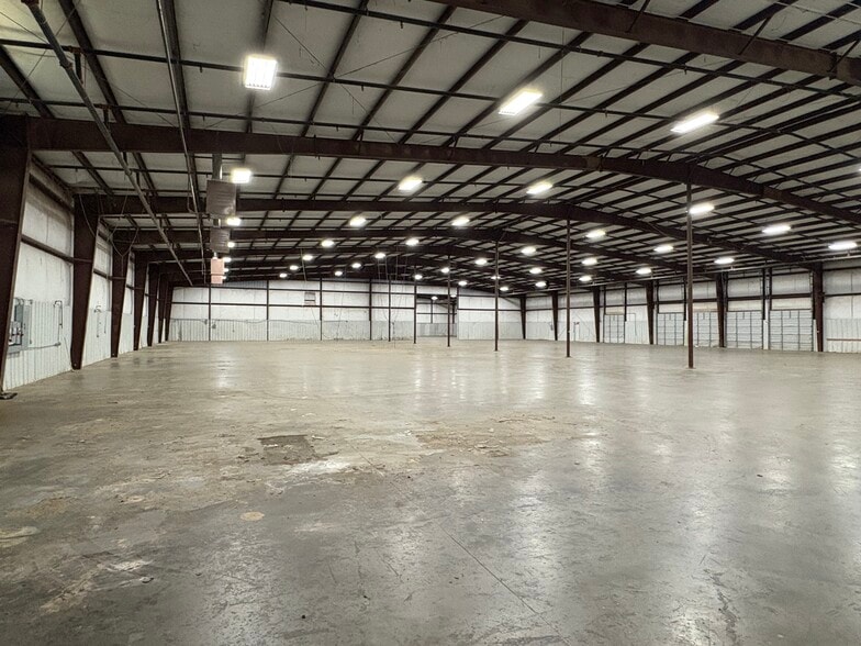 245 Tucapau Rd, Wellford, SC for lease - Interior Photo - Image 2 of 7