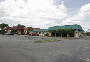 2949 Airways Blvd, Memphis, TN for lease Building Photo- Image 2 of 2