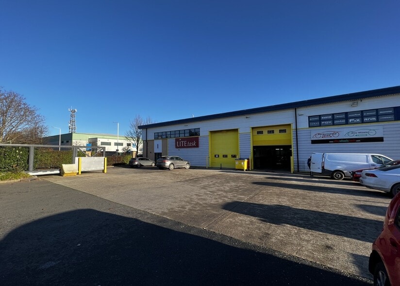 Victoria Rd, Leeds for sale - Building Photo - Image 2 of 2