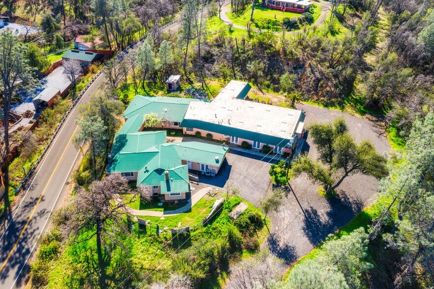 7536 Happy Valley Rd, Anderson, CA 96007 175,000 Price Drop!! MUST