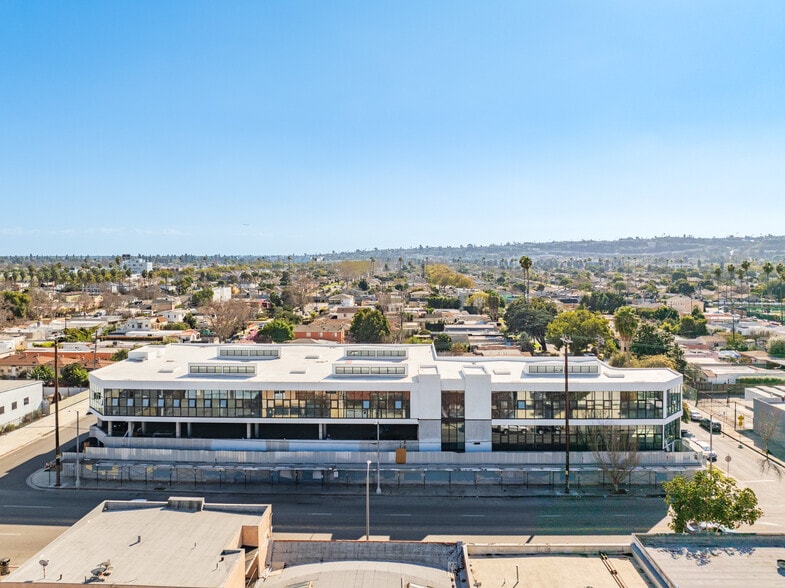3900 W Jefferson Blvd, Los Angeles, CA for sale - Building Photo - Image 3 of 6