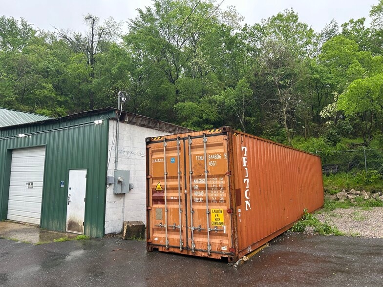 404-406 Gulpha St, Hot Springs National Park, AR for lease - Building Photo - Image 2 of 15