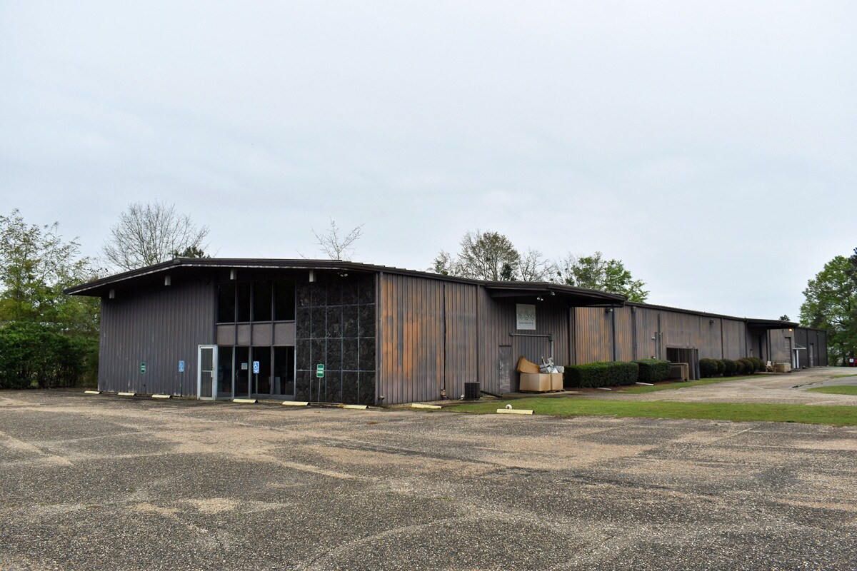 1300 State Docks, Eufaula, AL for sale Primary Photo- Image 1 of 1