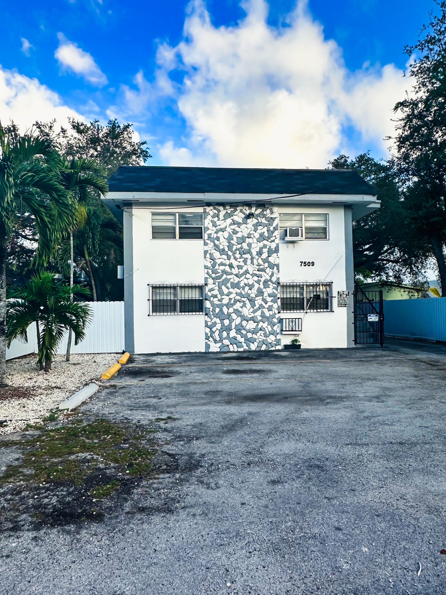 7509 NE 3rd Ave, Miami, FL for sale Building Photo- Image 1 of 10