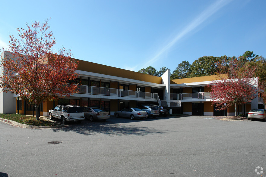 11080 Old Roswell Rd, Alpharetta, GA for lease - Building Photo - Image 2 of 21