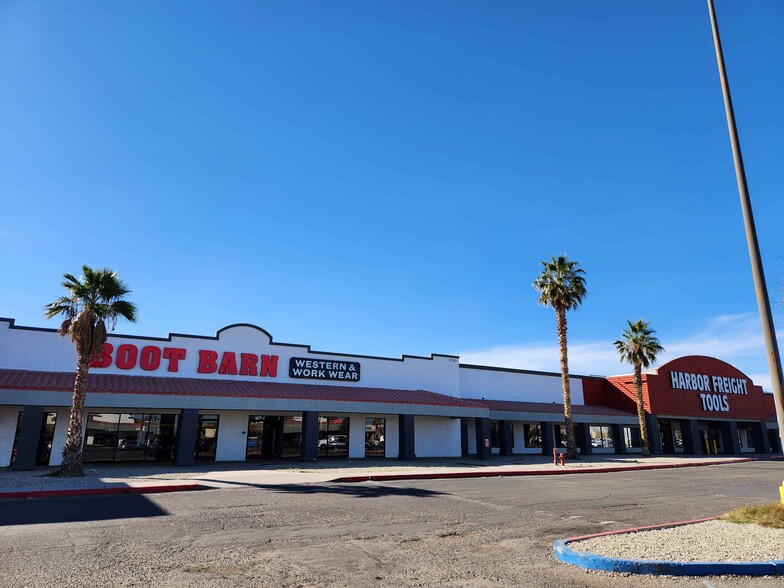 1730-1802 N Imperial Ave, El Centro, CA for sale - Building Photo - Image 2 of 8