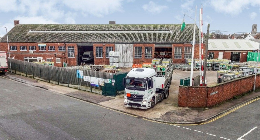 Queens Rd, Great Yarmouth for sale Primary Photo- Image 1 of 1