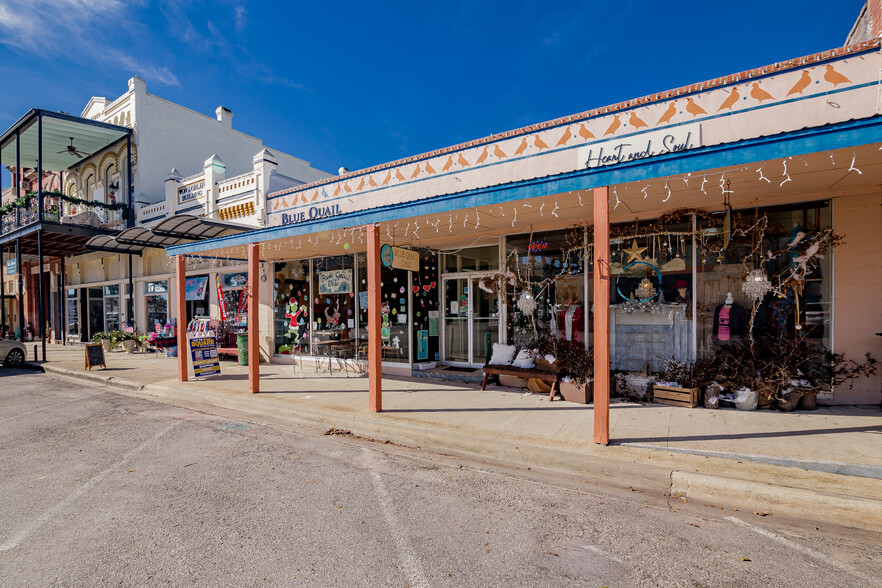 224 S Commercial St, Goliad, TX for sale - Primary Photo - Image 1 of 1