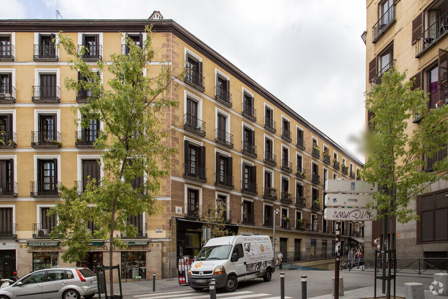 Retail in Madrid, MAD for lease - Primary Photo - Image 1 of 2