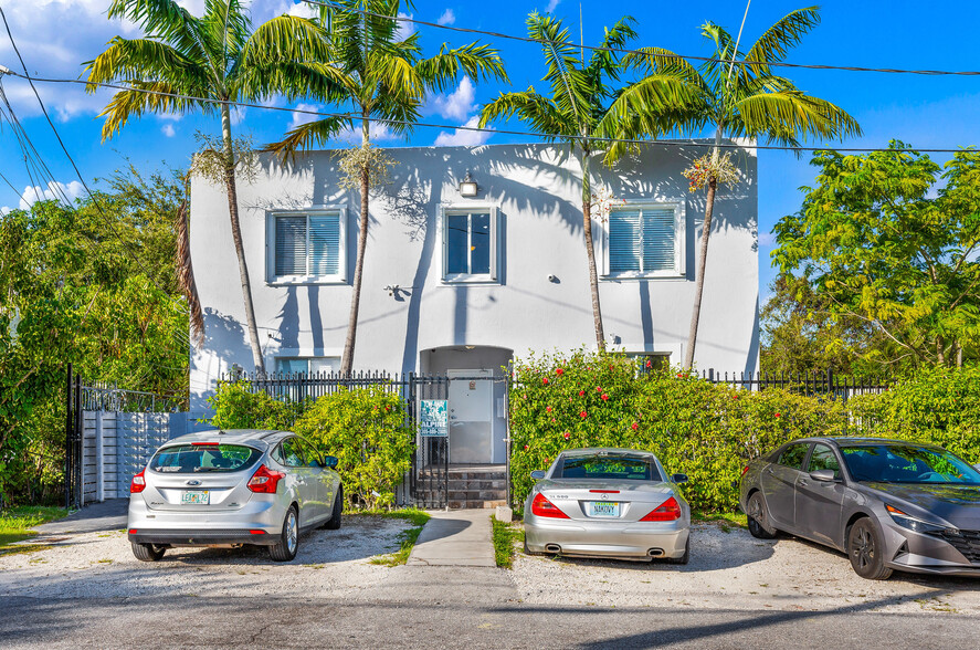 121 NE 55th St, Miami, FL for sale - Building Photo - Image 1 of 31