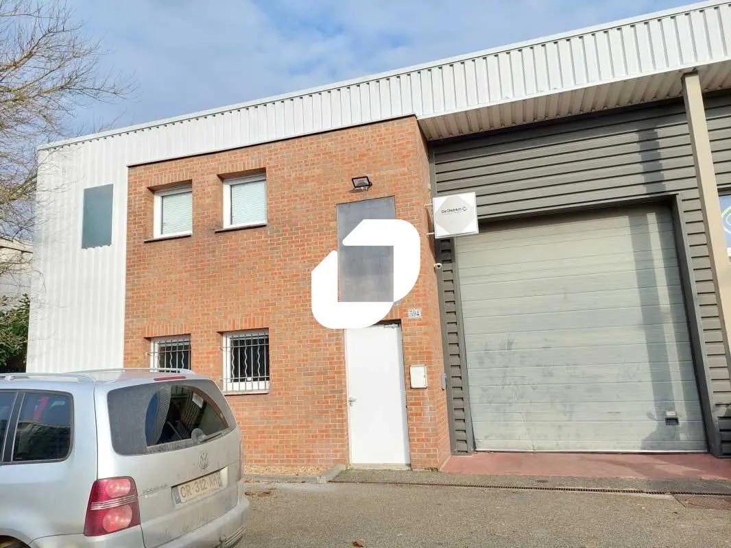 Flex in Plaisir for sale Building Photo- Image 1 of 10