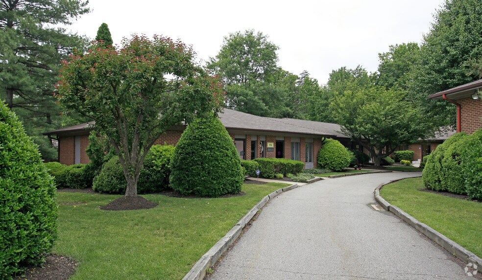 1914-1930 Opitz Blvd, Woodbridge, VA for sale - Primary Photo - Image 1 of 1