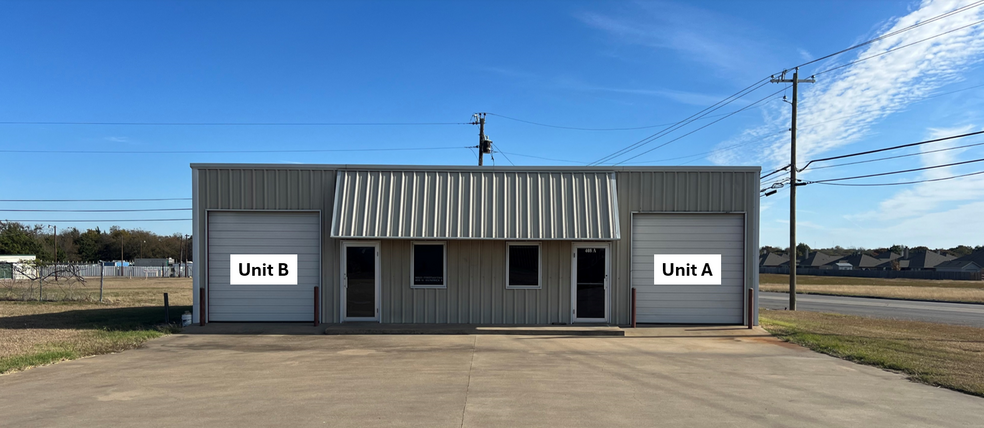 408 W Kilpatrick Ave, Cleburne, TX for lease - Building Photo - Image 3 of 7