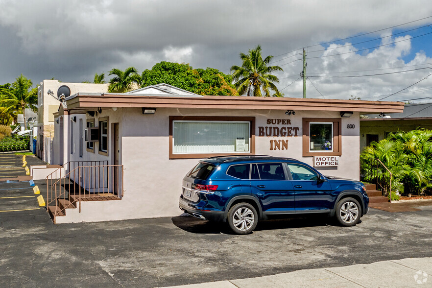 800 N federal Hwy, Hollywood, FL for sale - Primary Photo - Image 1 of 1