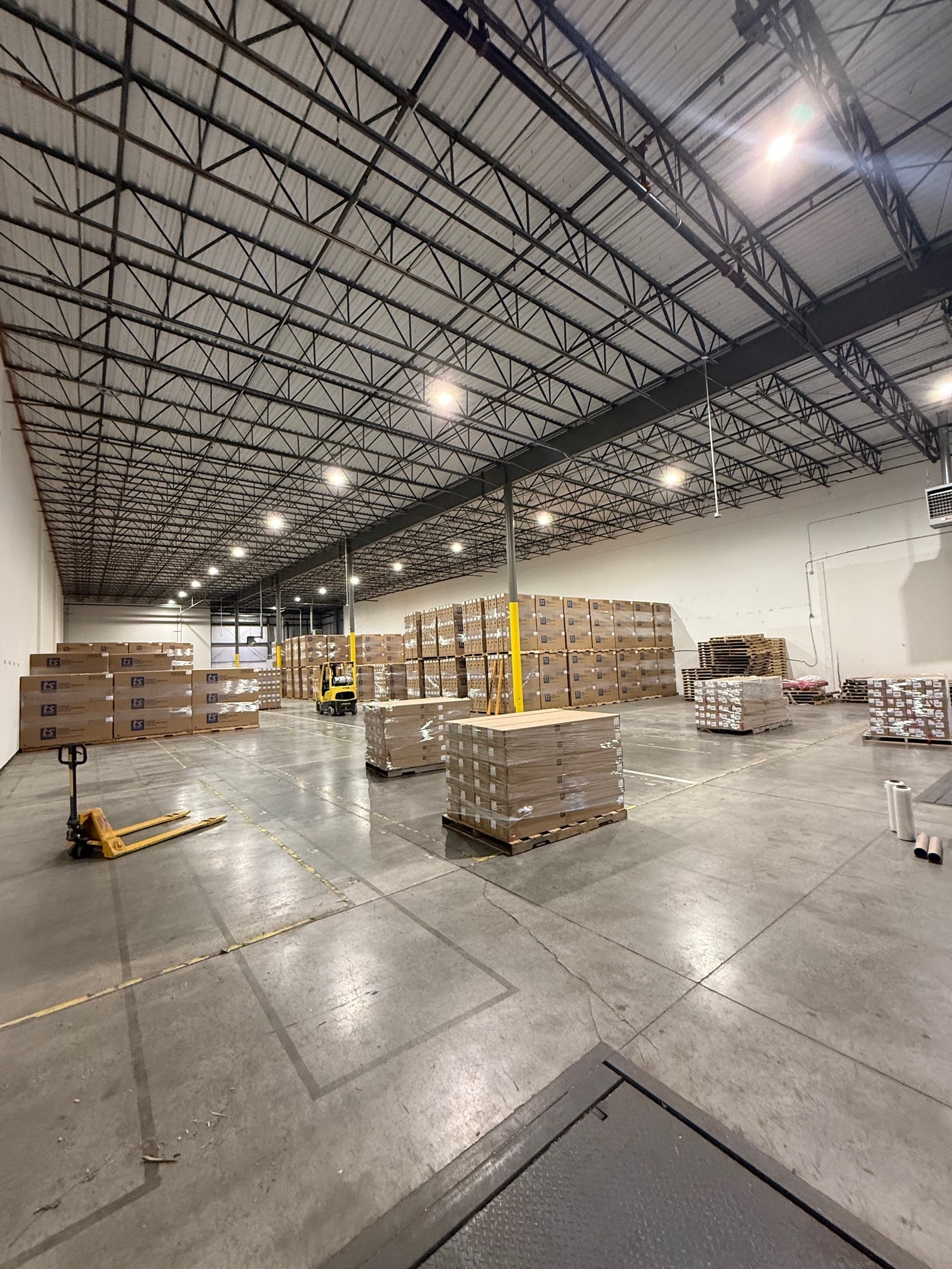 100 Cheshire Ct, Coatesville, PA for lease Interior Photo- Image 1 of 5