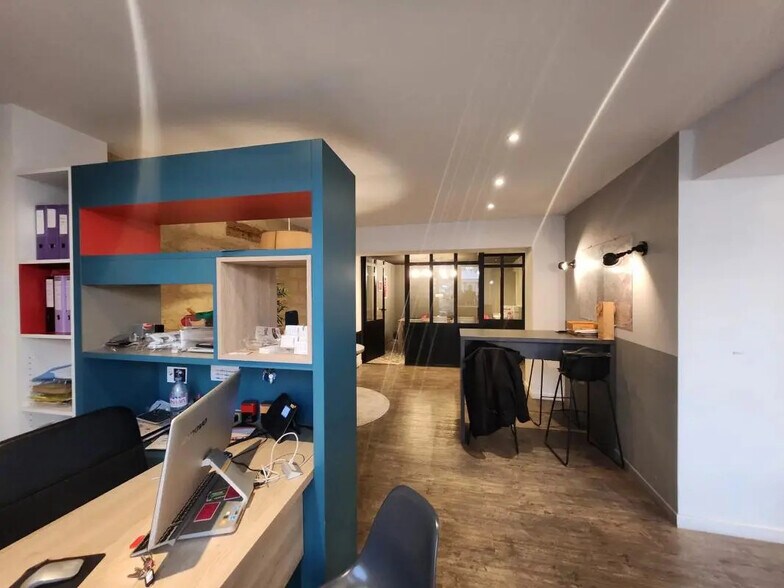 Retail in Montpellier for lease - Interior Photo - Image 2 of 10