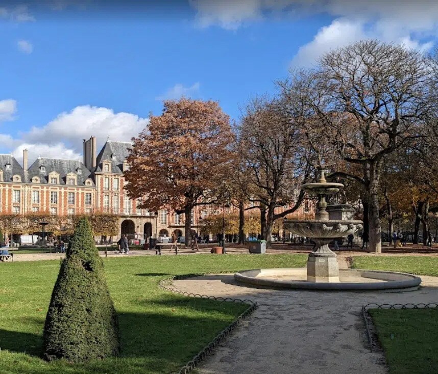 Retail in Paris for lease Building Photo- Image 1 of 4