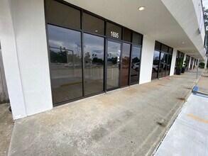 1675 Highway 190, Mandeville, LA for lease Interior Photo- Image 2 of 14