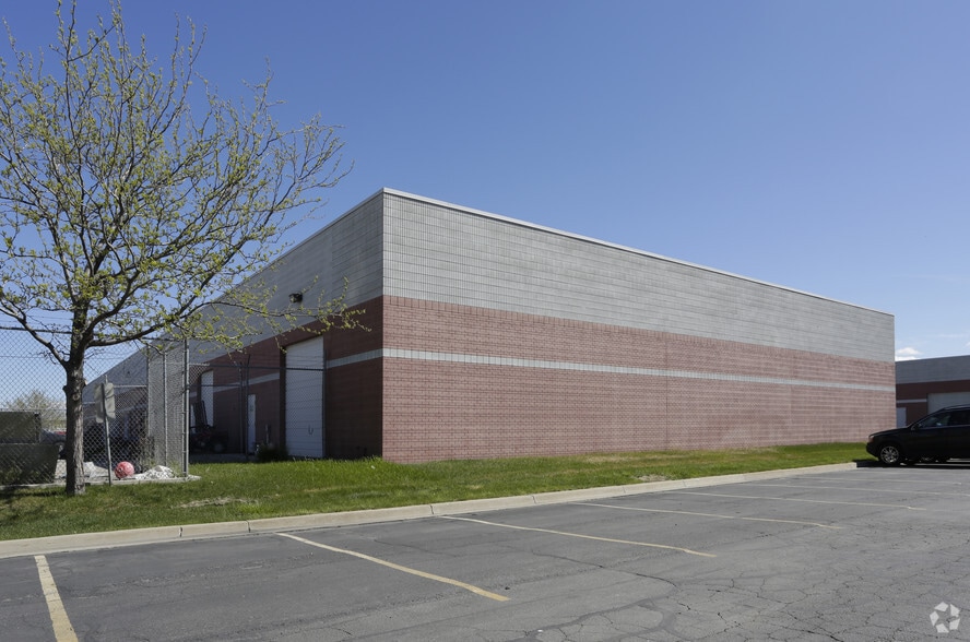 2369 Orton Cir, Salt Lake City, UT for lease - Building Photo - Image 3 of 11