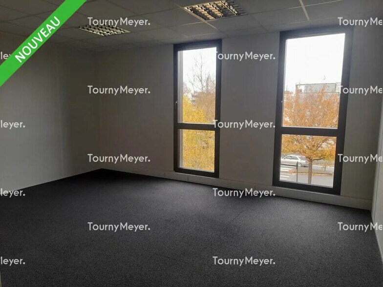 Office in Rennes for lease - Interior Photo - Image 3 of 3
