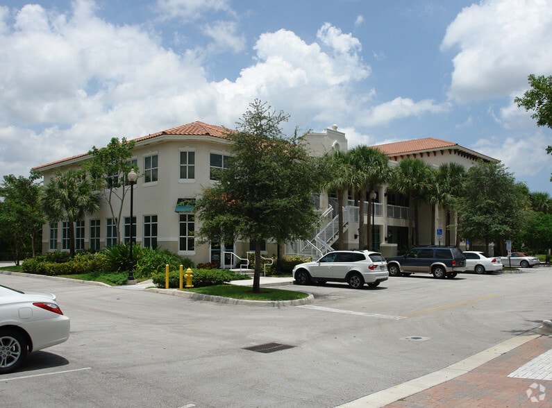 111 N Pine Island Rd, Plantation, FL 33324