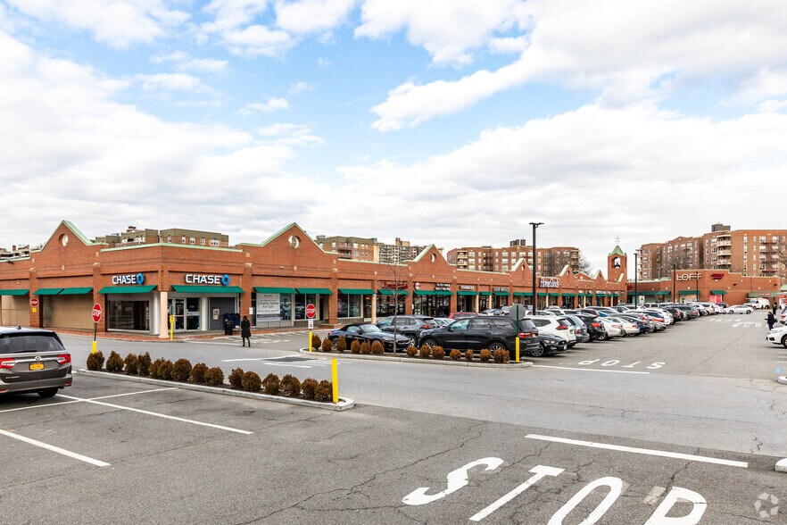 21035 26th Ave, Bayside, NY 11360