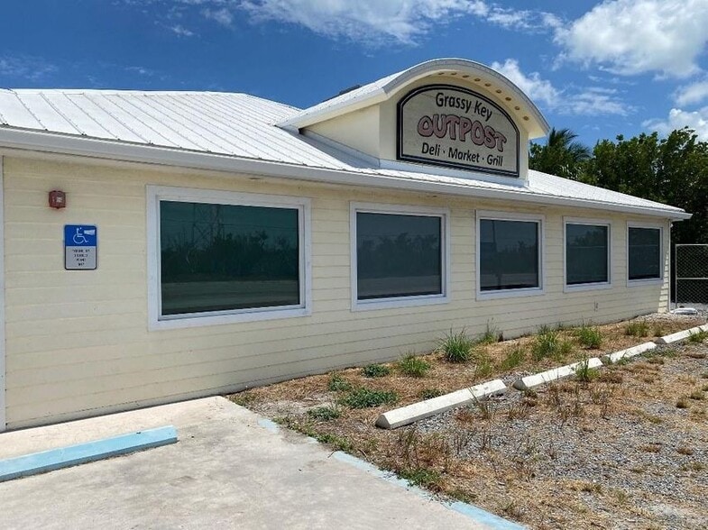 58152 Overseas Hwy, Marathon, FL 33050