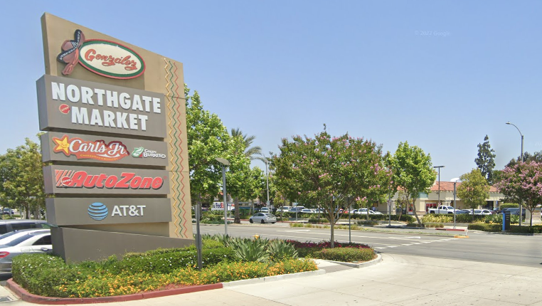 16229-16289 Paramount Blvd, Paramount, CA for lease - Building Photo - Image 3 of 11