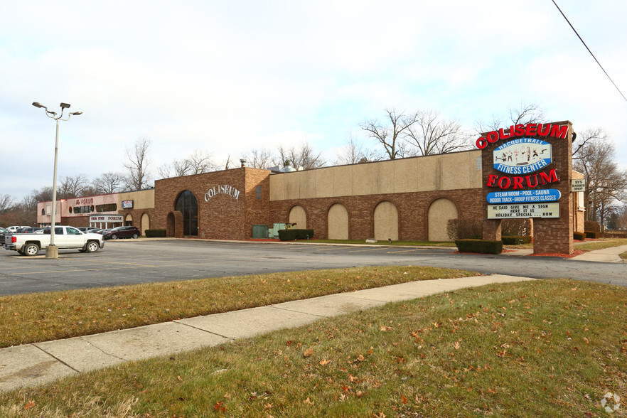 34250 Ford Rd, Westland, MI for sale - Building Photo - Image 1 of 10