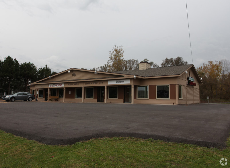 4225 Longbranch Dr, Liverpool, NY for sale - Primary Photo - Image 1 of 1