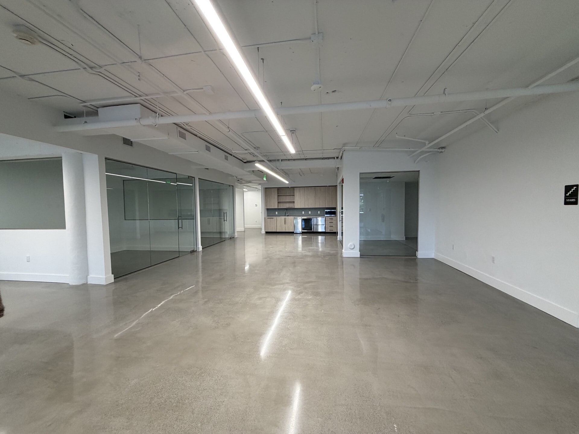 2977 McFarlane Rd, Coconut Grove, FL for lease Interior Photo- Image 1 of 5